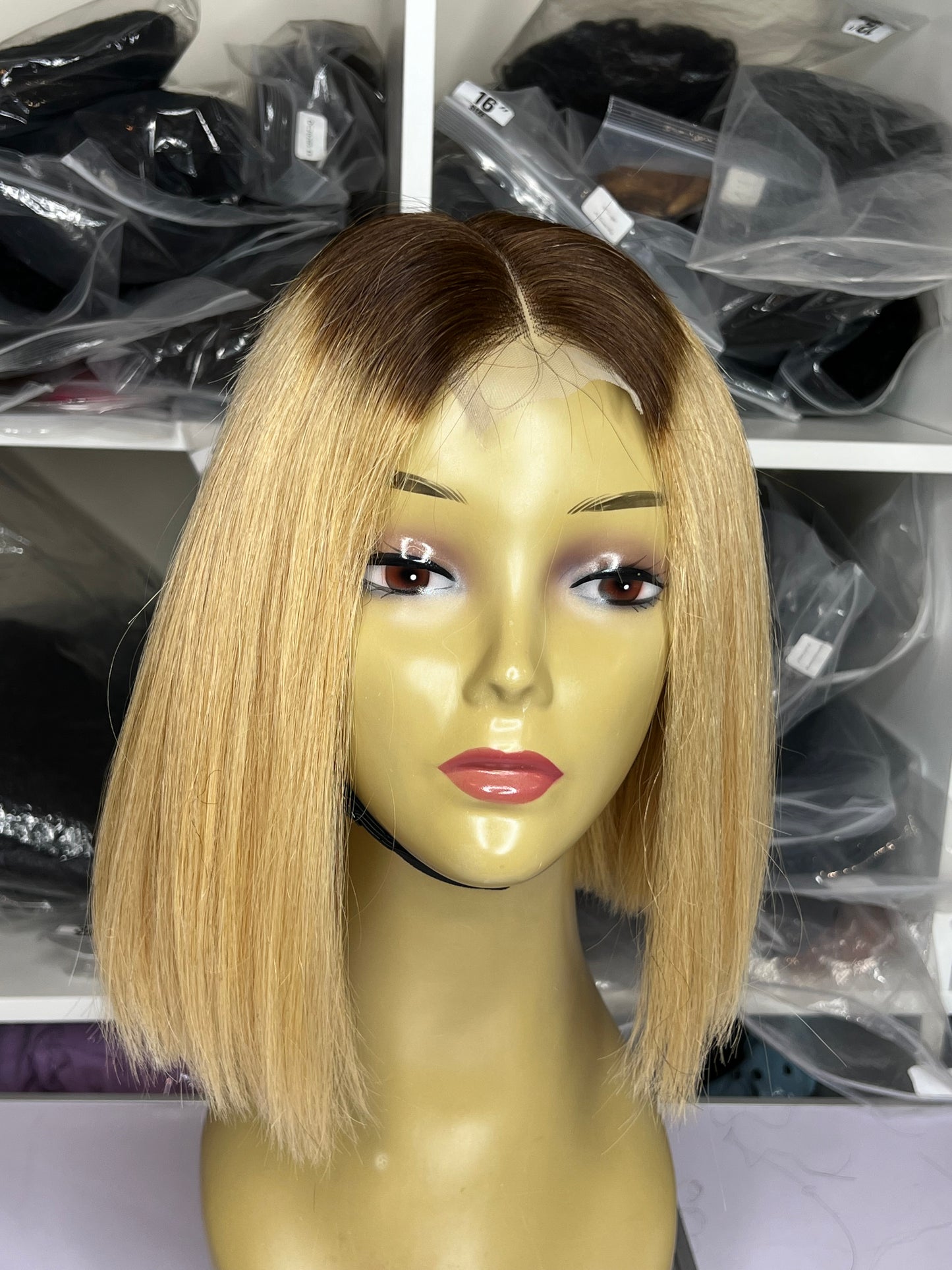 Short blonde - SawaShine